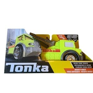 Tonka Mighty Force Neon Tow Truck Lights & Sounds NIB New In Box Toy Vehicle